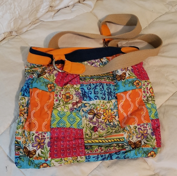NWT Beautiful Tote - Picture 4 of 4
